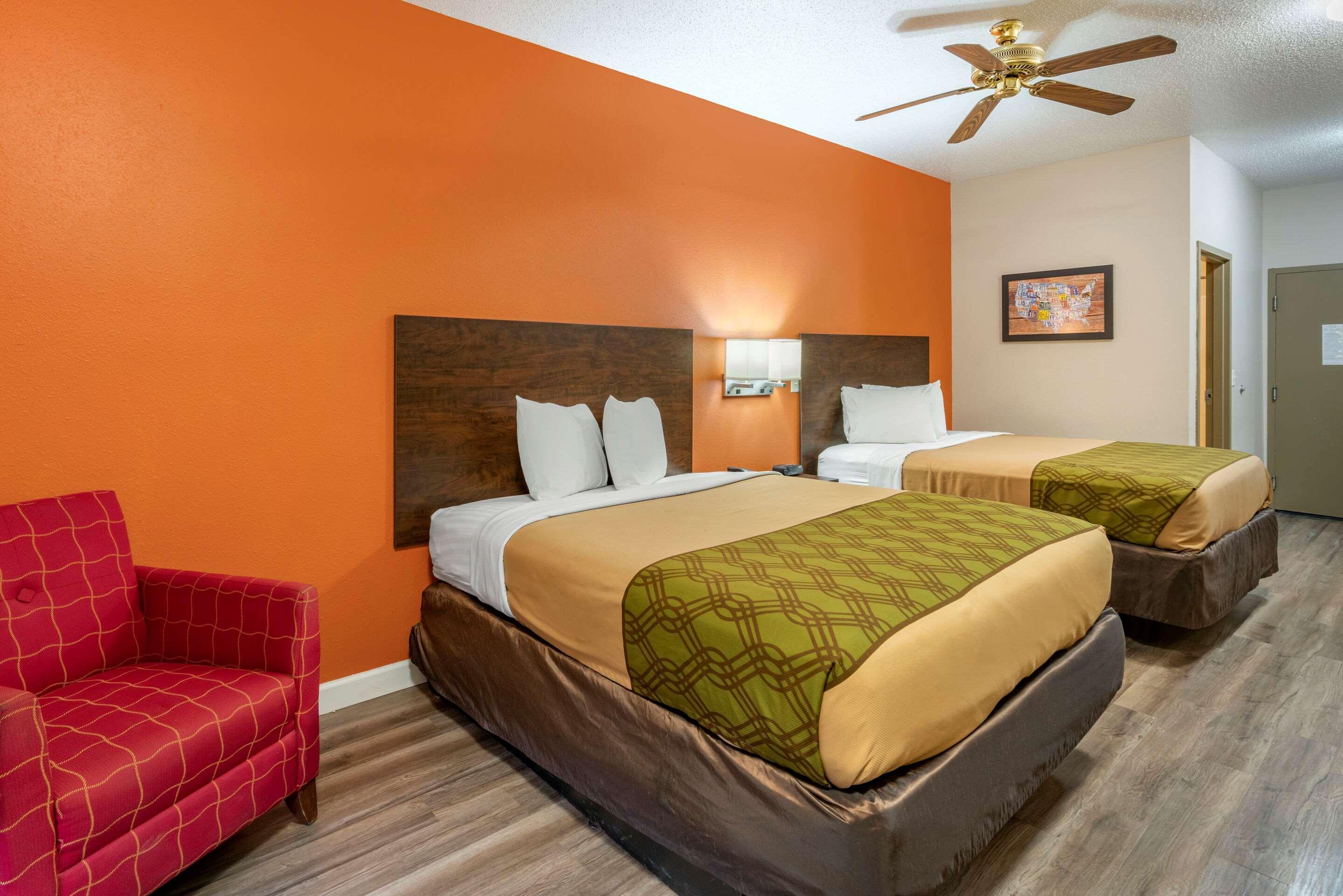 Econo Lodge Inn & Suites Granite City Buitenkant foto