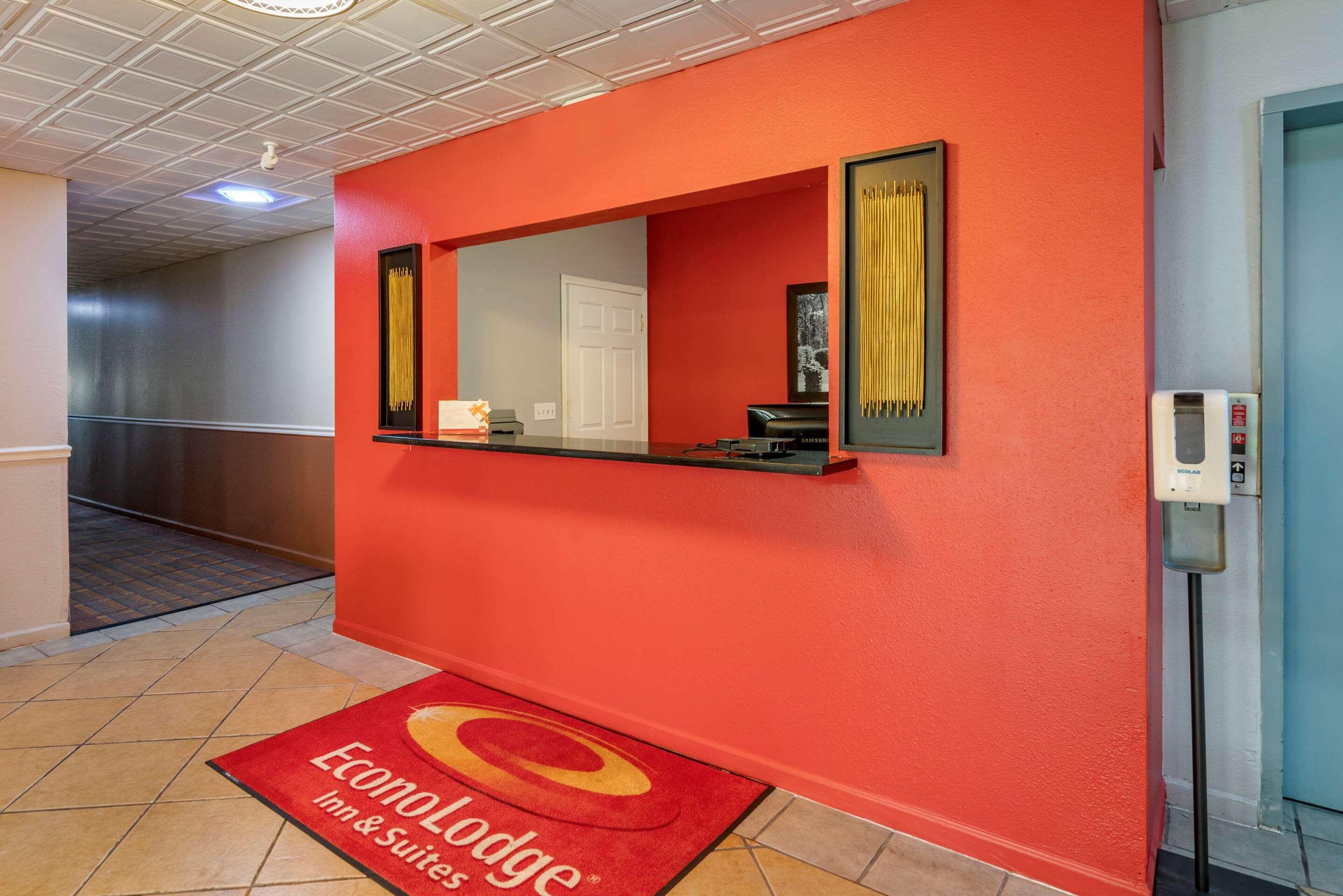 Econo Lodge Inn & Suites Granite City Buitenkant foto