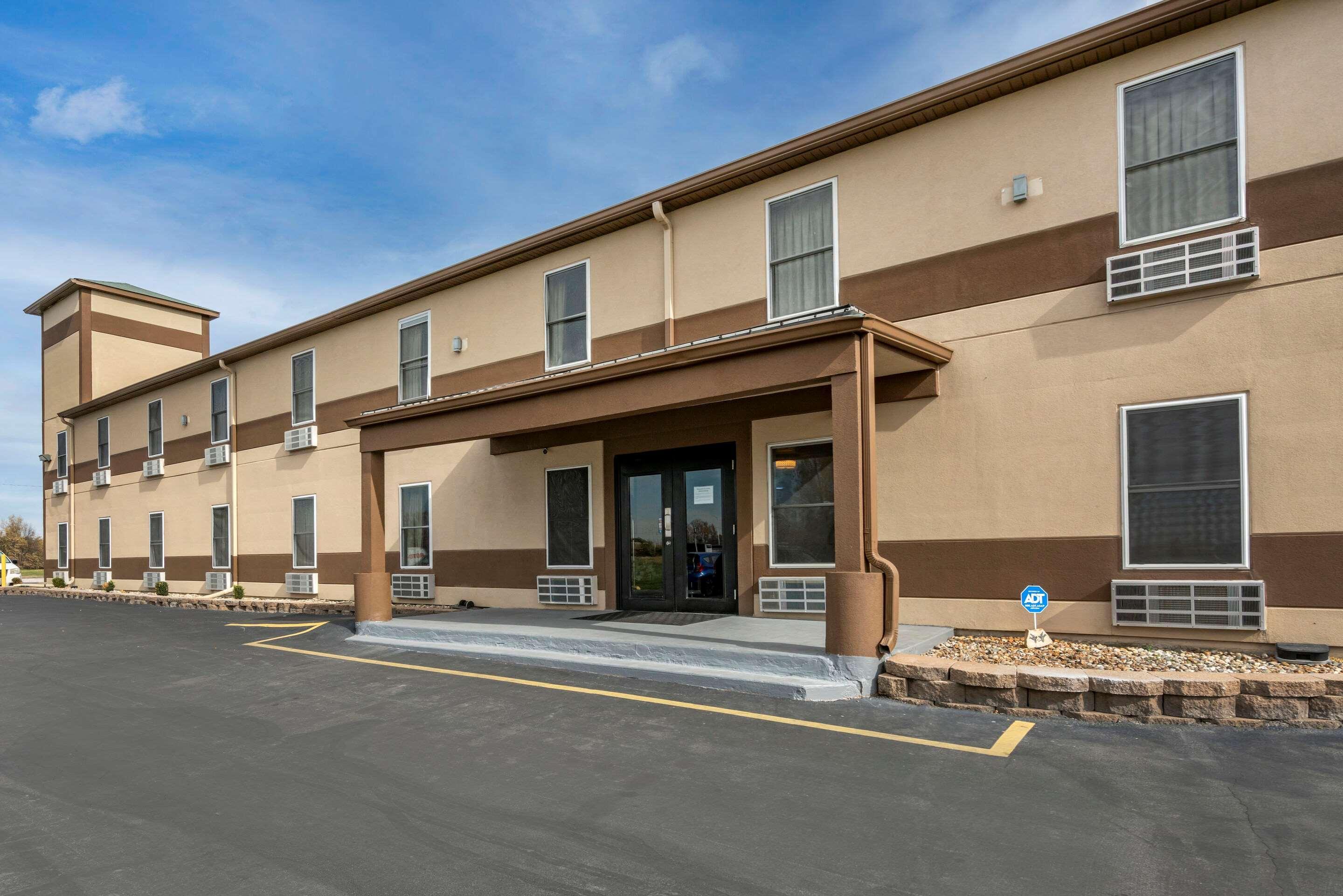 Econo Lodge Inn & Suites Granite City Buitenkant foto
