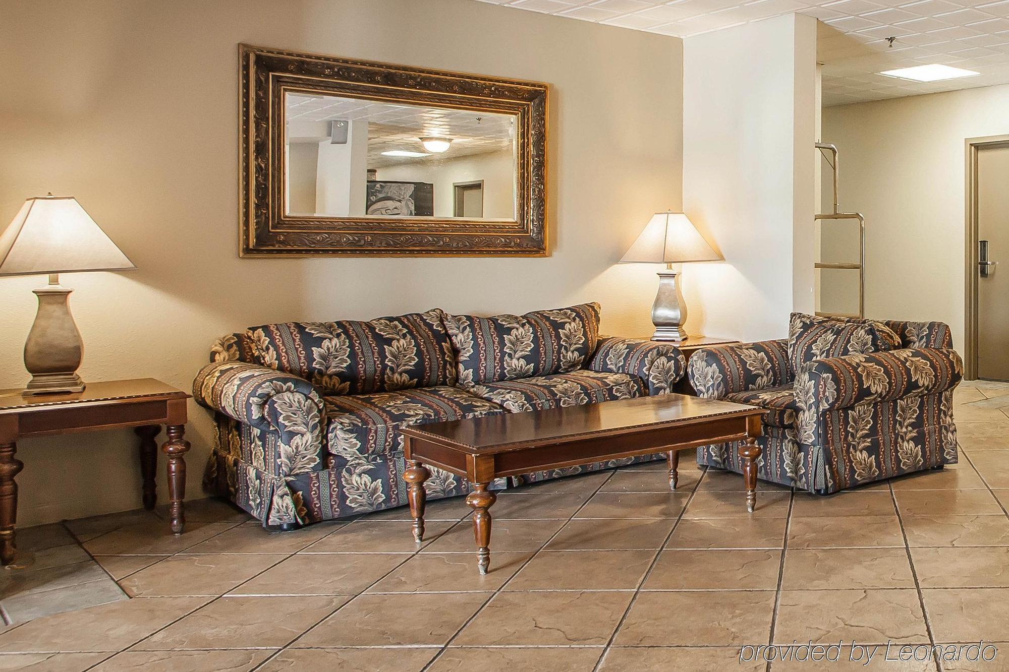 Econo Lodge Inn & Suites Granite City Buitenkant foto