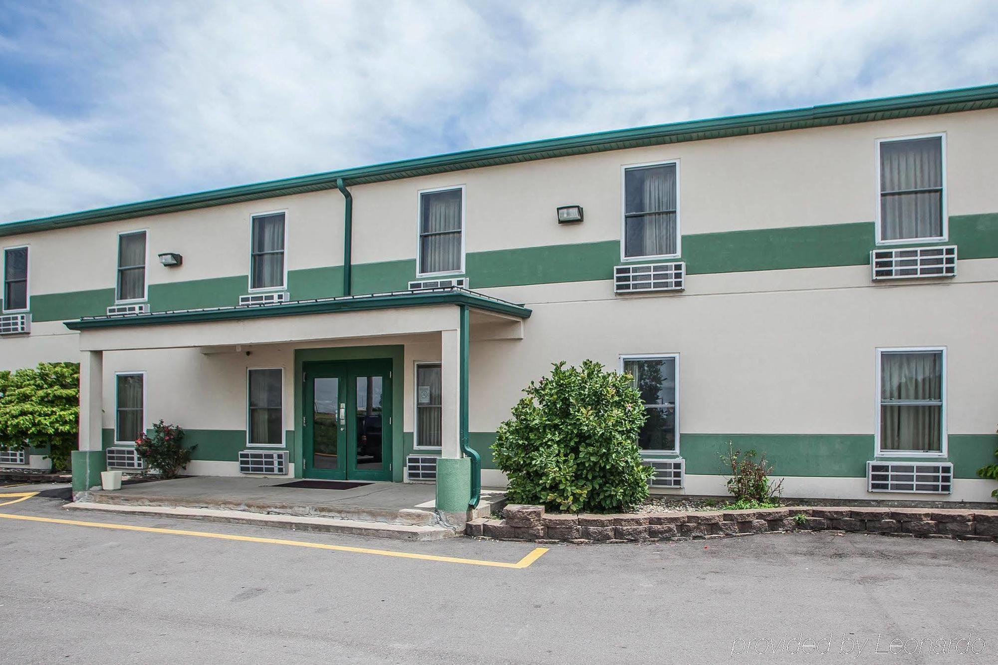 Econo Lodge Inn & Suites Granite City Buitenkant foto